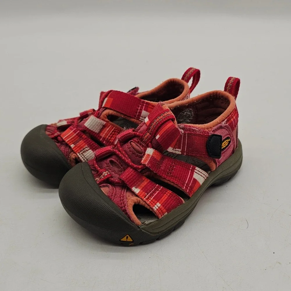 Keen toddler Girls Newport H2 Sandals Pink Waterproof Sports Hiking Size 6